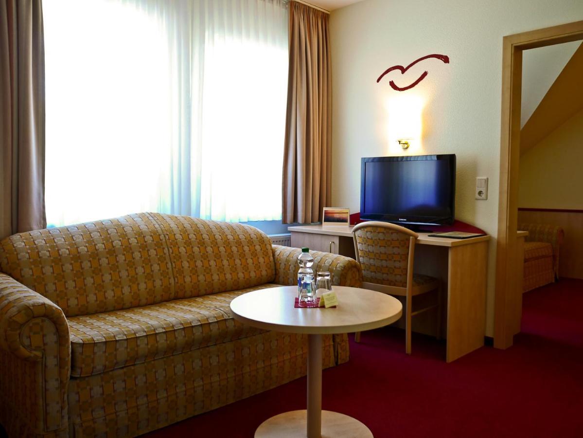 Seehotel Weit Meer Waren  Exterior foto