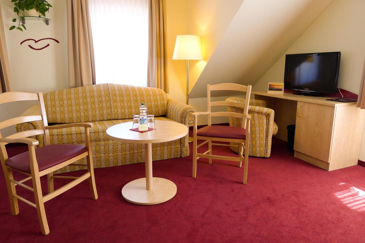 Seehotel Weit Meer Waren  Exterior foto