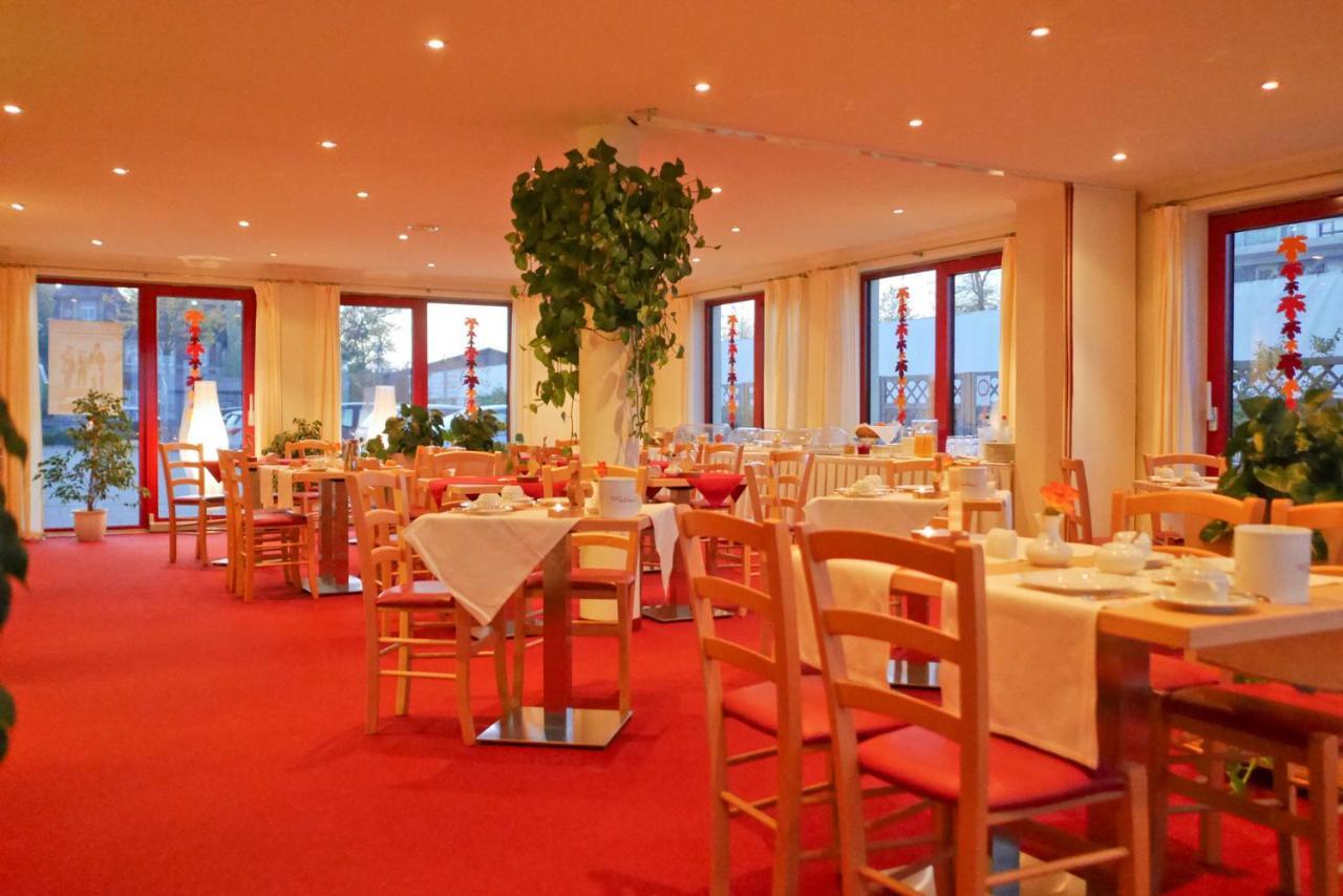 Seehotel Weit Meer Waren  Exterior foto